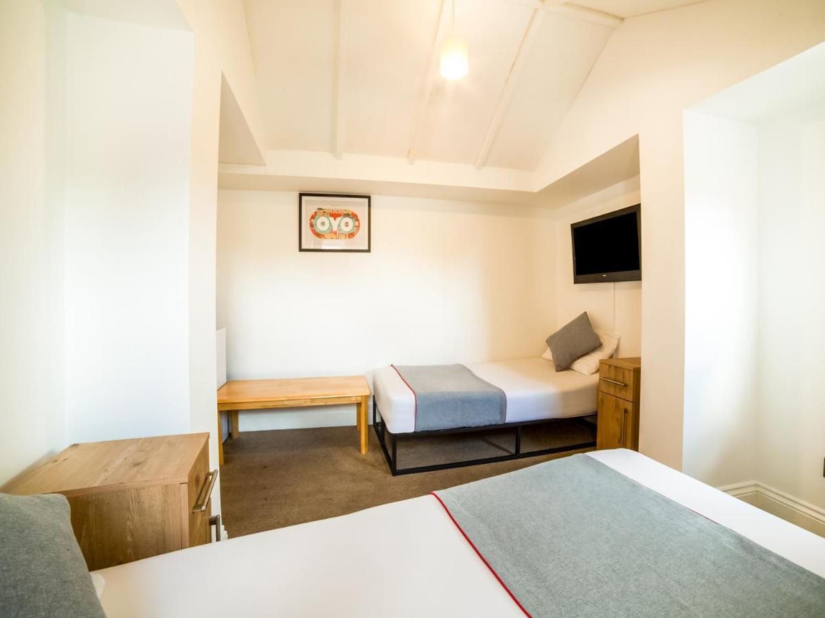 Oyo Tamtam Acton Hotel Лондон Экстерьер фото